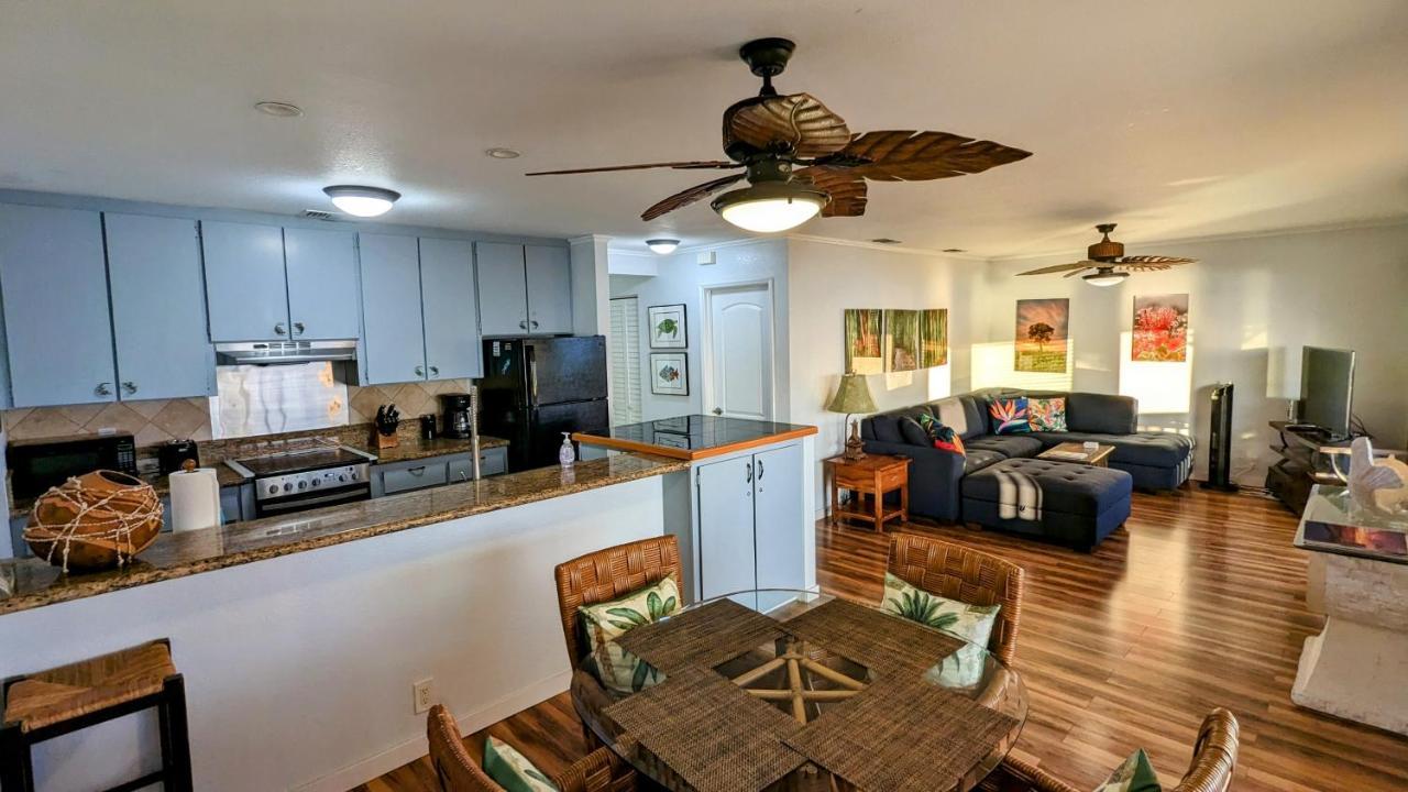 Seaspray Oceanview Appartement Kailua-Kona Buitenkant foto